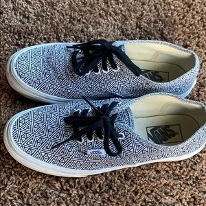 Vans black and white geometric shoes